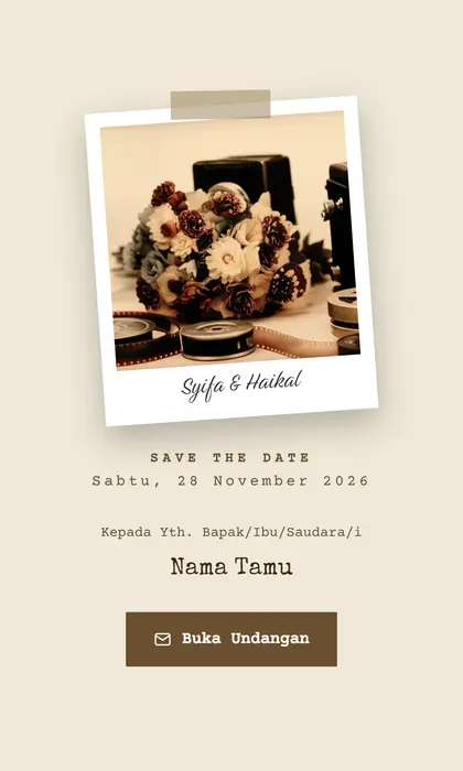Tampilan pembuka template undangan digital Vintage Film